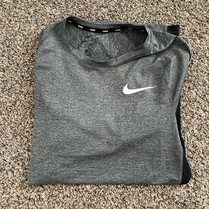 NIKE DRI-FIT Mens Slim Fit Shirt